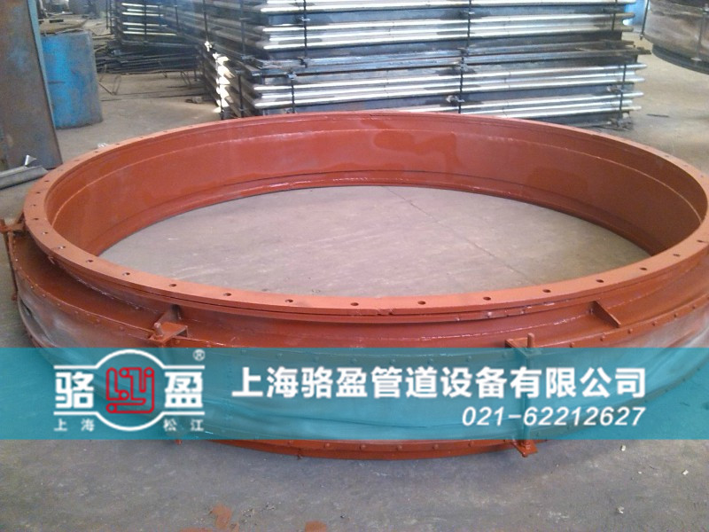非金屬<a href=http://m.qdhtd.com target=_blank class=infotextkey>補償器</a>附加限位裝置